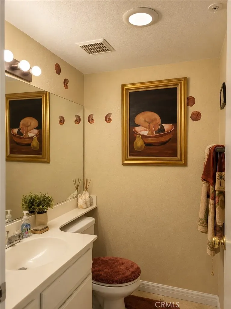 7814 Aberdeen Lane Highland, CA 92346