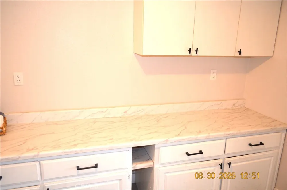 3142 Hermosa Pinon Hills, CA 92372