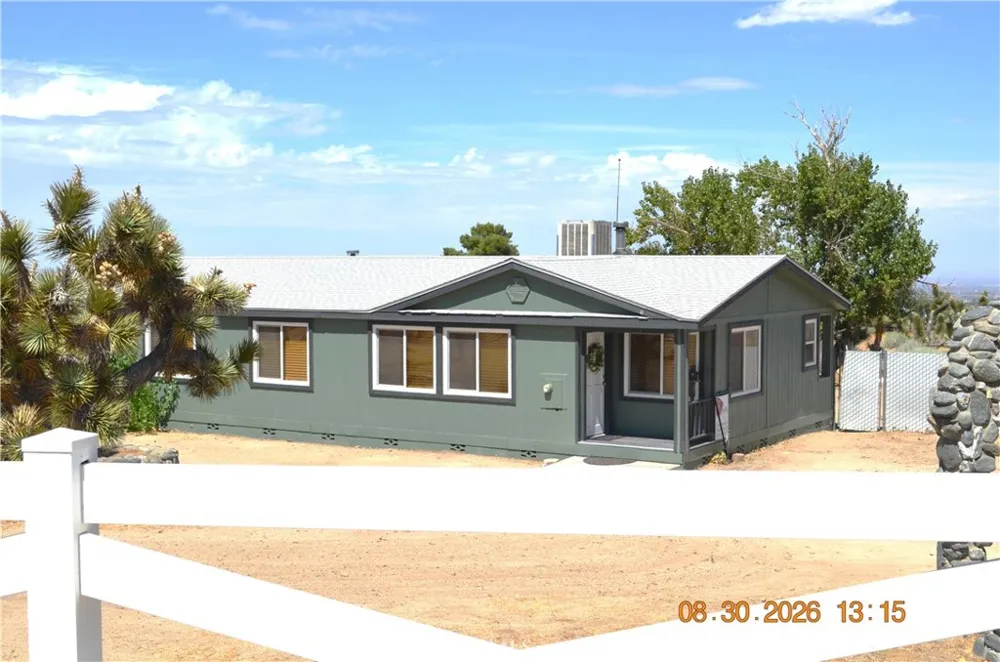 3142 Hermosa Pinon Hills, CA 92372