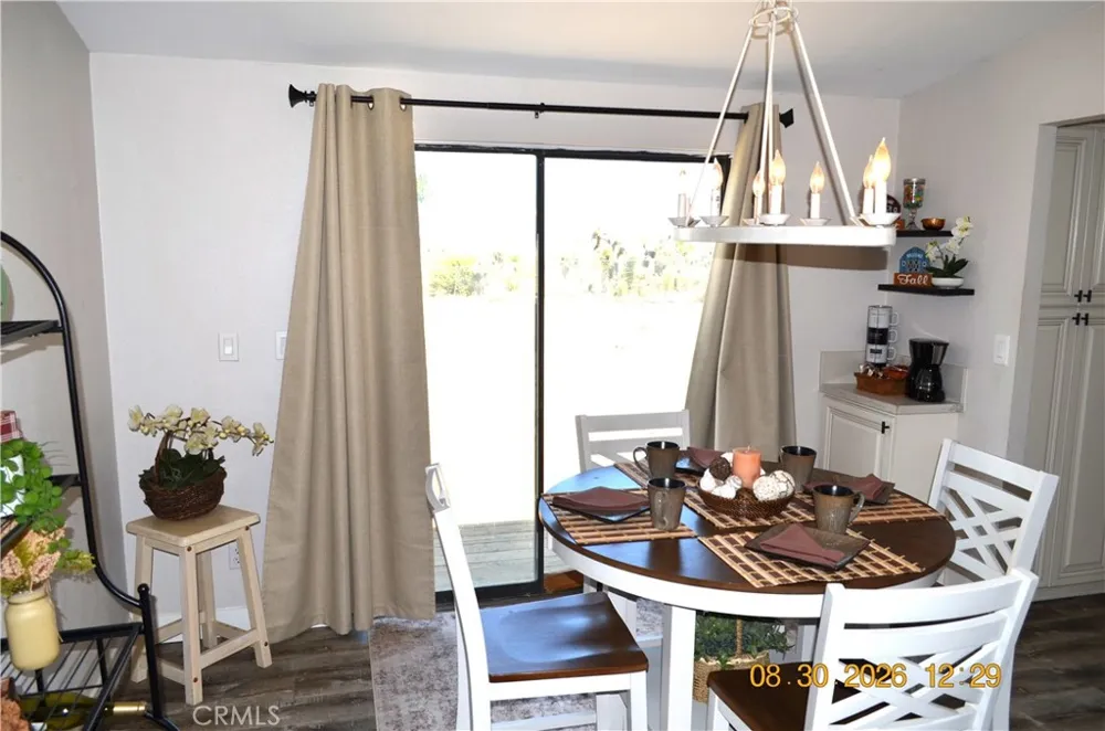 3142 Hermosa Pinon Hills, CA 92372