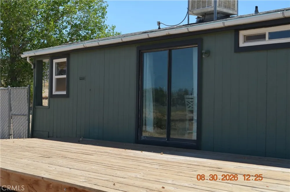 3142 Hermosa Pinon Hills, CA 92372