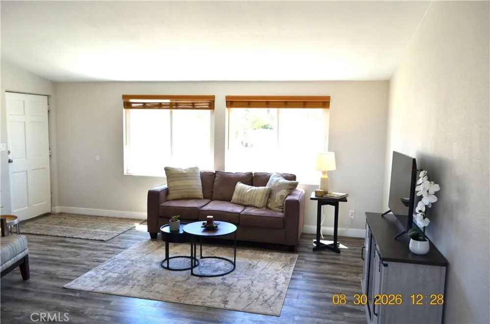 3142 Hermosa Pinon Hills, CA 92372