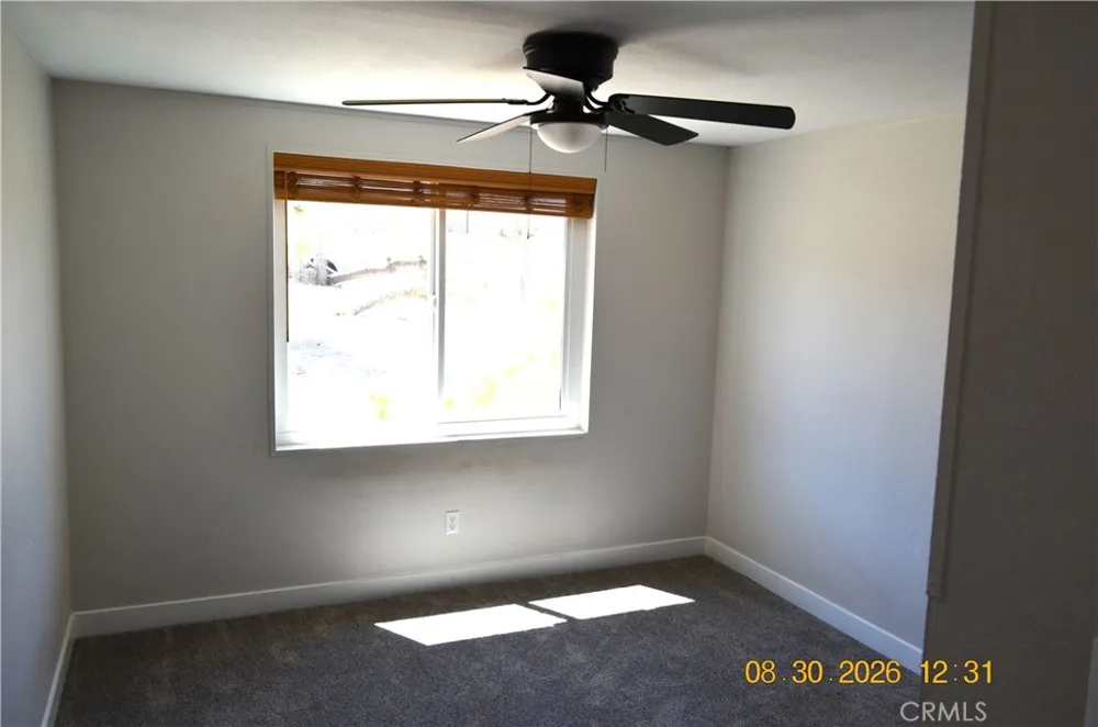 3142 Hermosa Pinon Hills, CA 92372