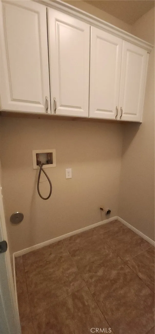 14922 Dragon Tree Adelanto, CA 92301