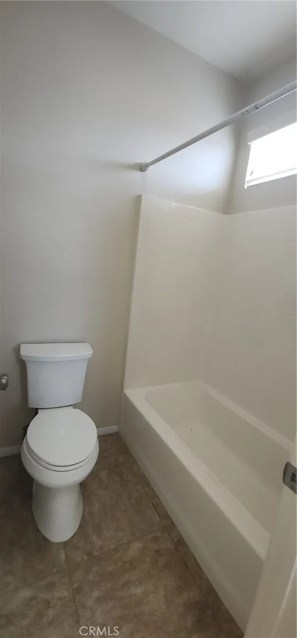 14922 Dragon Tree Adelanto, CA 92301