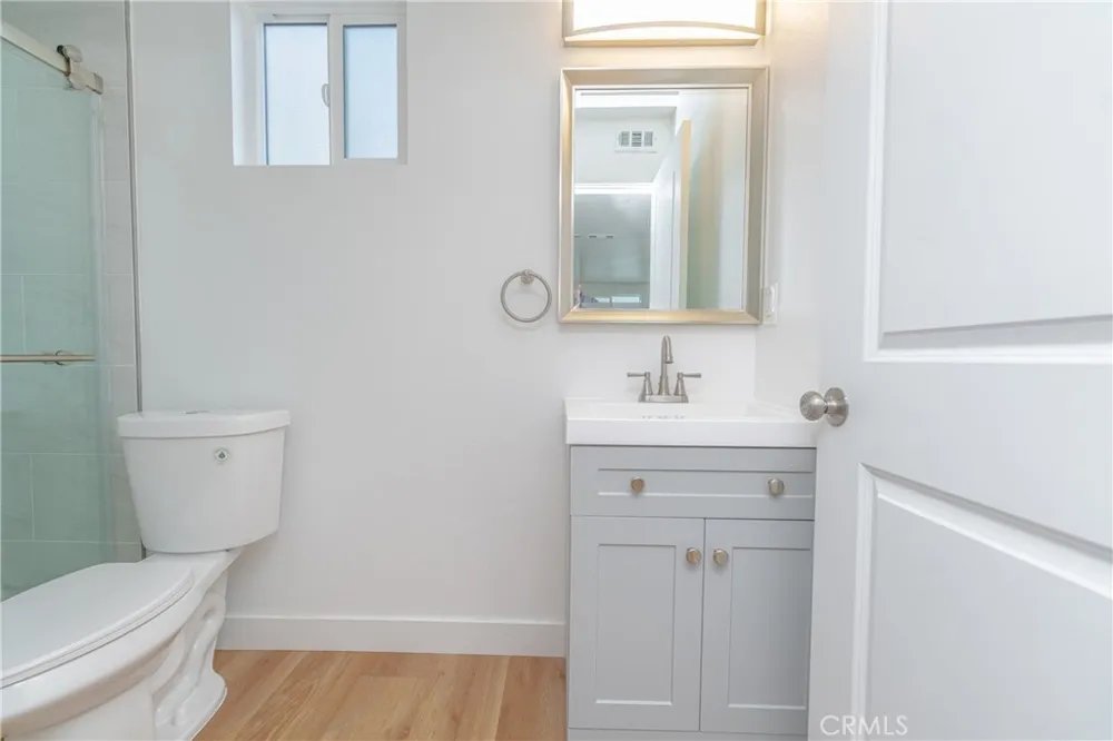 1201 E 59th Place Los Angeles, CA 90001
