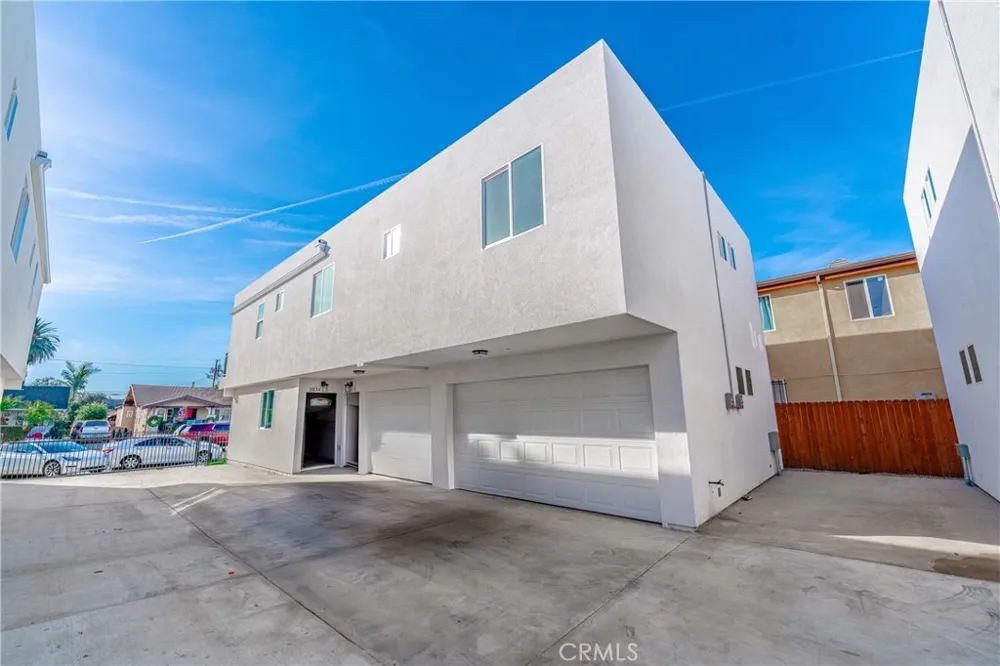 1201 E 59th Place Los Angeles, CA 90001