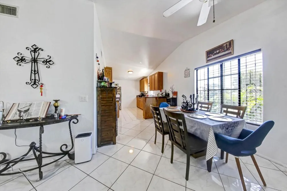 2815 Prospect Street National City, CA 91950