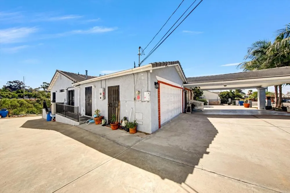 2815 Prospect Street National City, CA 91950