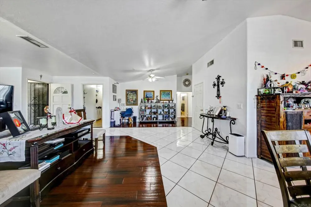 2815 Prospect Street National City, CA 91950