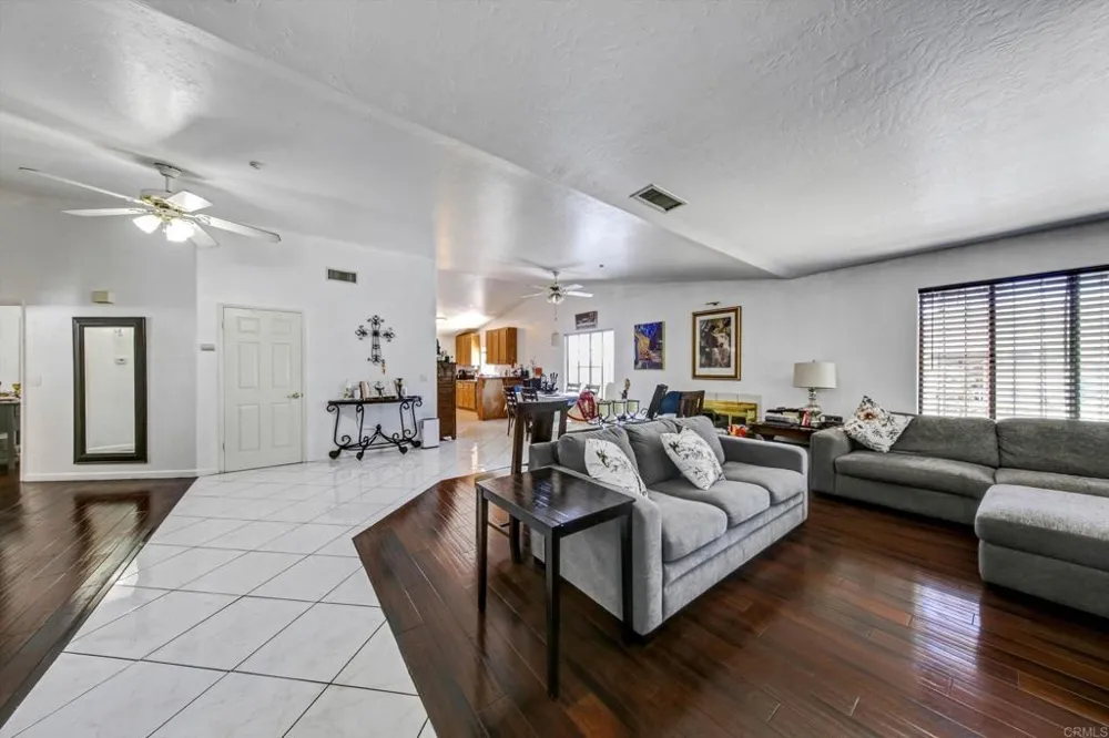 2815 Prospect Street National City, CA 91950