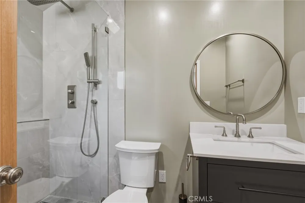 1912 Canyon #1/2 Los Angeles, CA 90068