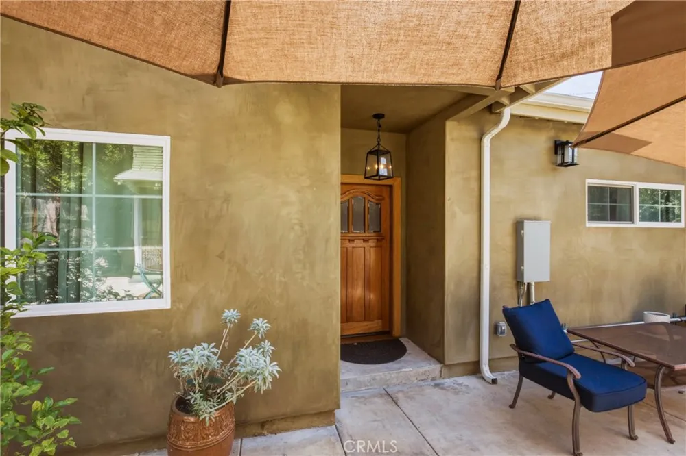 1912 Canyon #1/2 Los Angeles, CA 90068