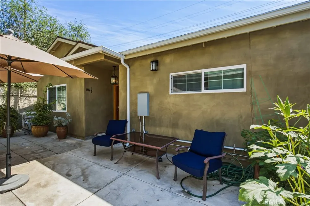1912 Canyon #1/2 Los Angeles, CA 90068