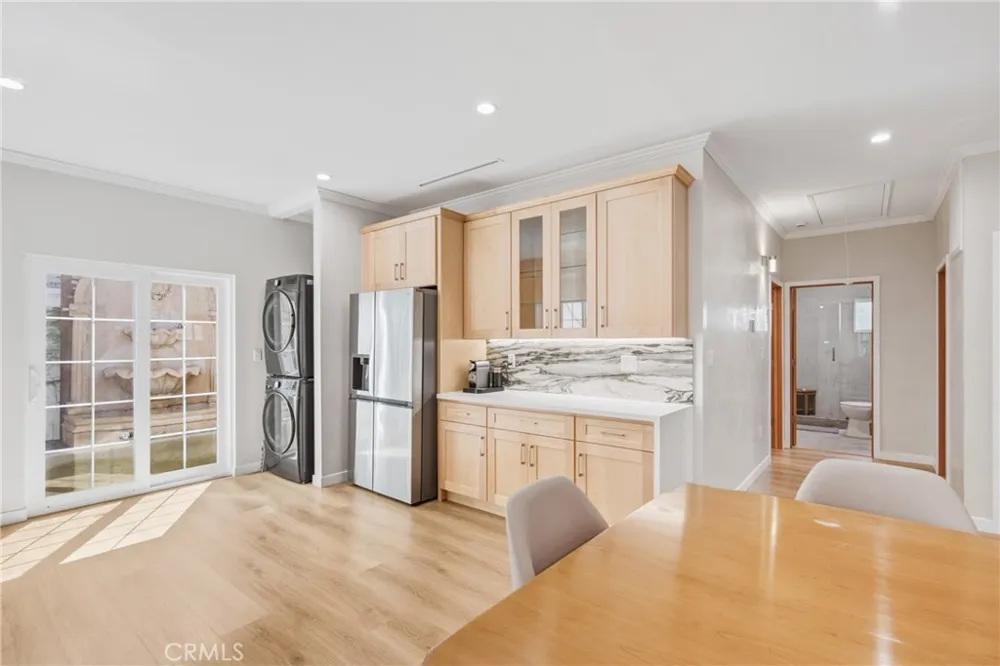 1912 Canyon #1/2 Los Angeles, CA 90068