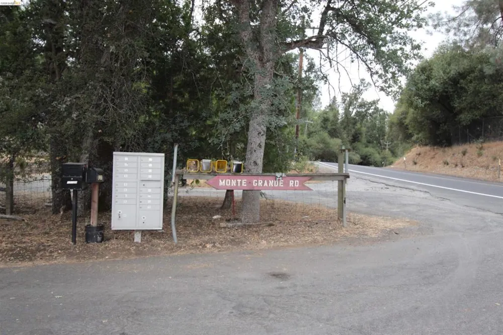 17820 Monte Grande Soulsbyville, CA 95372