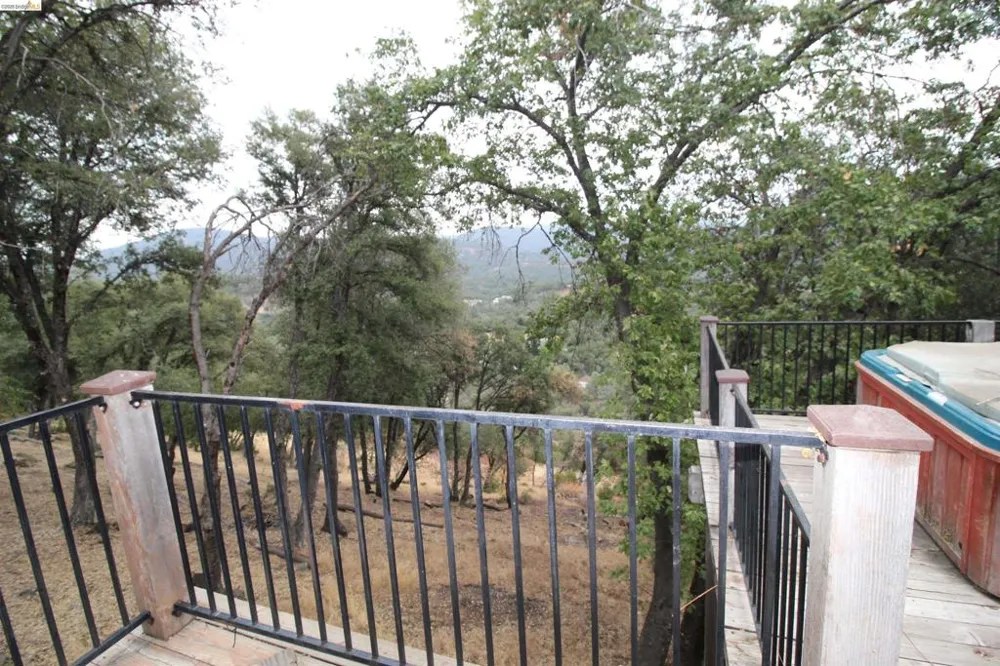 17820 Monte Grande Soulsbyville, CA 95372