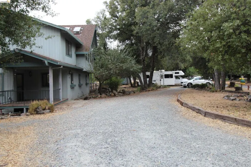 17820 Monte Grande Soulsbyville, CA 95372