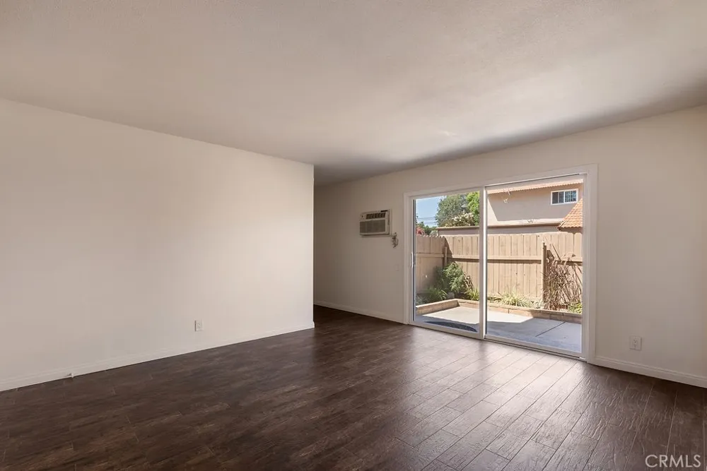 10525 Royal Oak Stanton, CA 90680