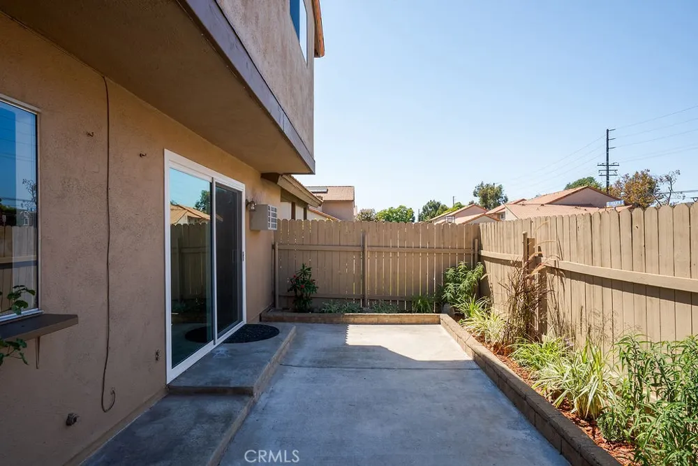 10525 Royal Oak Stanton, CA 90680