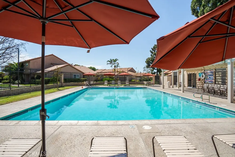 10525 Royal Oak Stanton, CA 90680