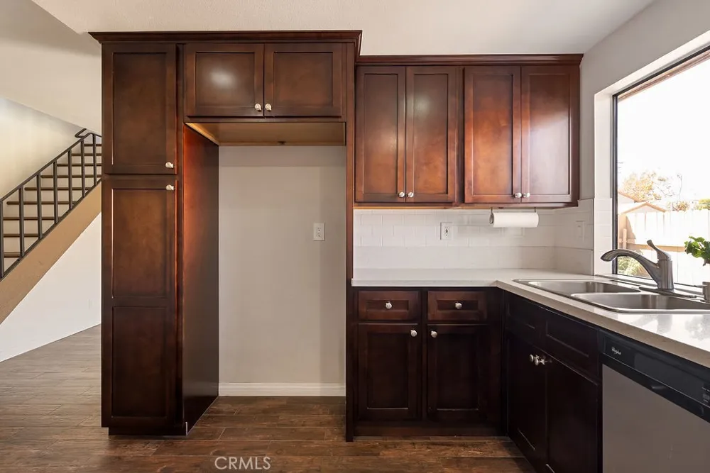 10525 Royal Oak Stanton, CA 90680