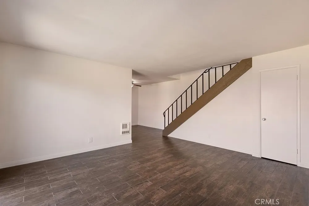 10525 Royal Oak Stanton, CA 90680