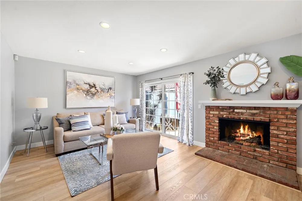 8215 Deerfield Drive Huntington Beach, CA 92646