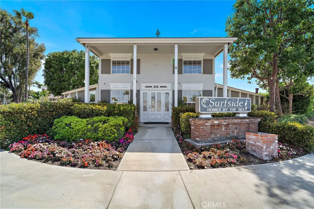 8215 Deerfield Drive Huntington Beach, CA 92646