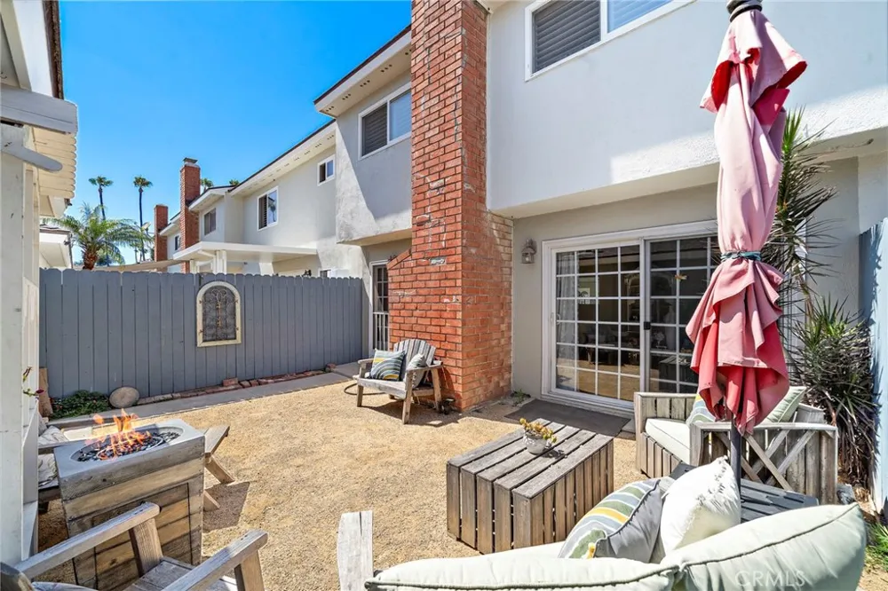 8215 Deerfield Drive Huntington Beach, CA 92646