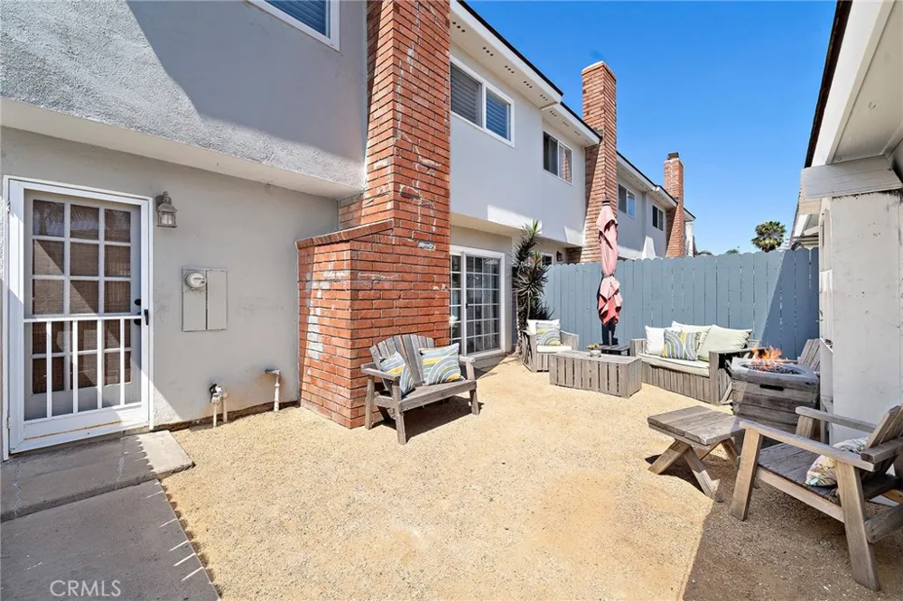 8215 Deerfield Drive Huntington Beach, CA 92646