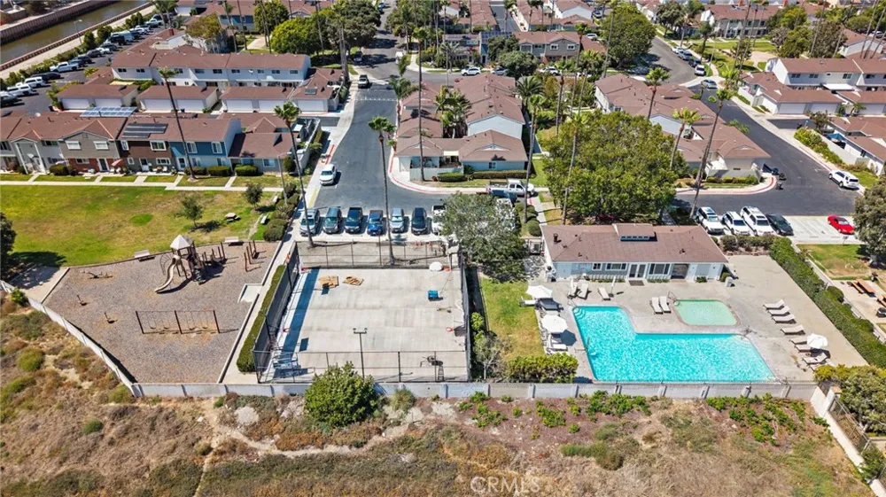 8215 Deerfield Drive Huntington Beach, CA 92646