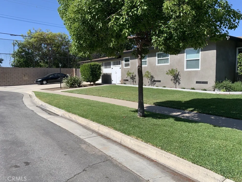 2010 TAMY #1/2 Santa Ana, CA 92706