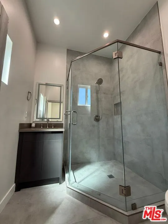 15830 Blackhawk Street Los Angeles, CA 91344