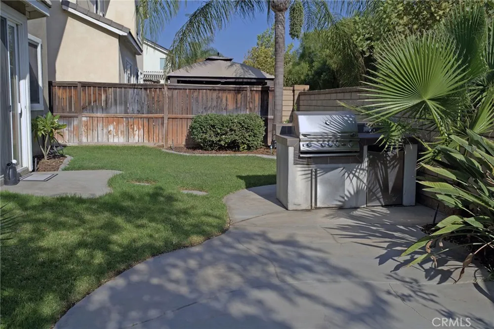 1205 Strand Perris, CA 92571