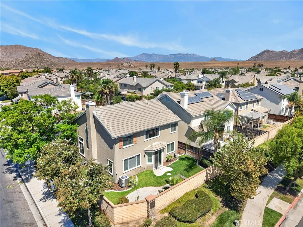 1205 Strand Perris, CA 92571