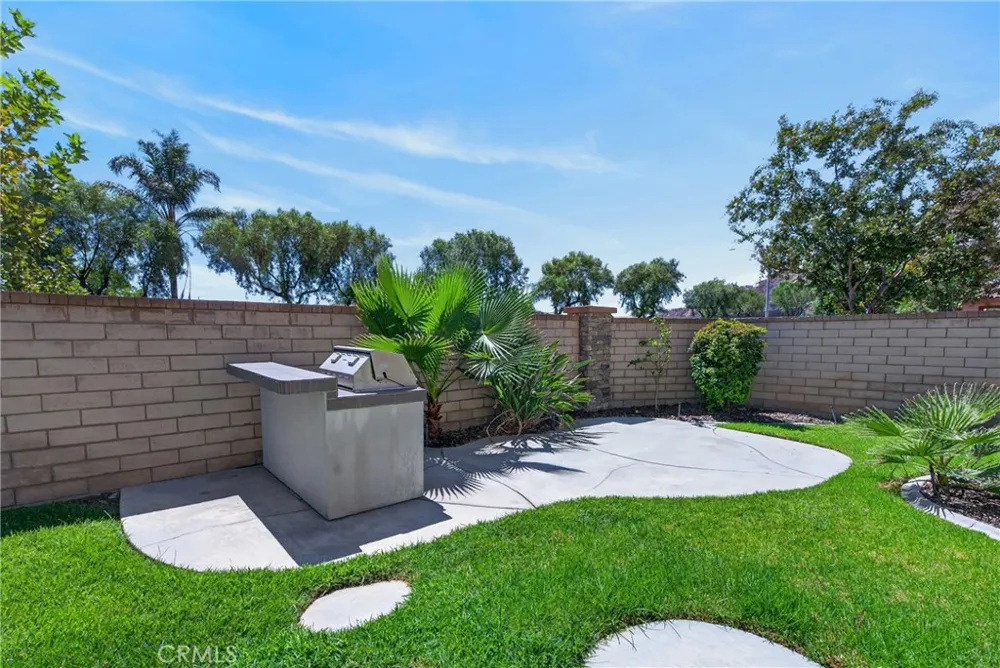 1205 Strand Perris, CA 92571