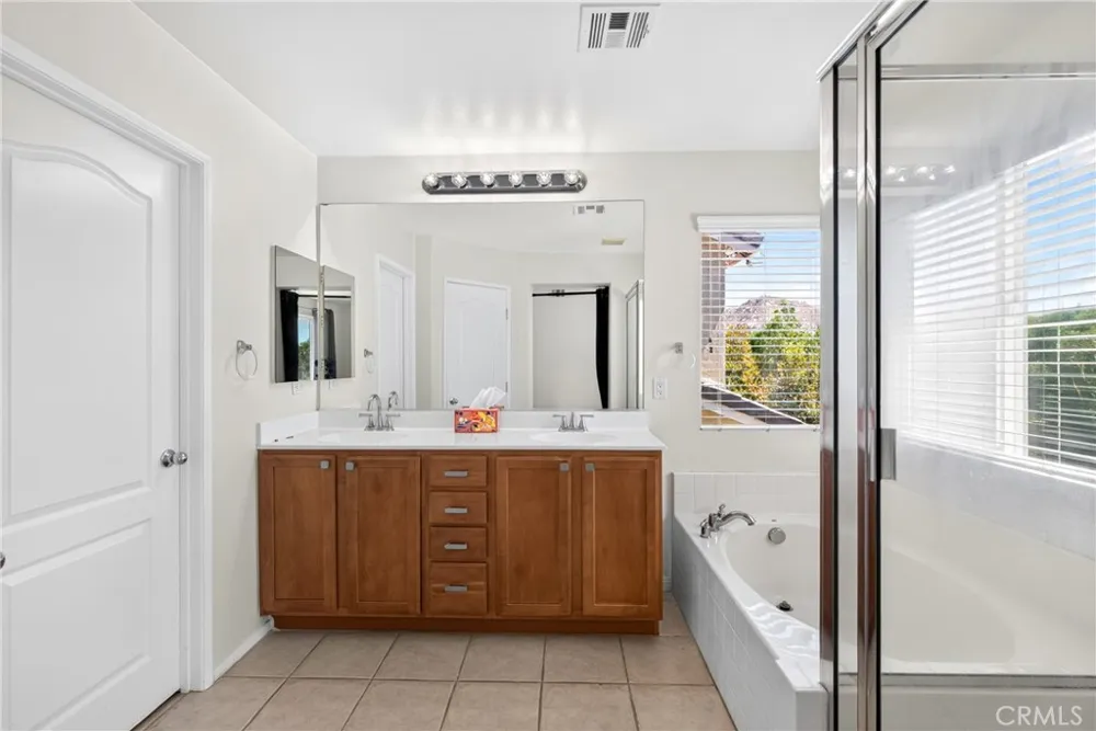 1205 Strand Perris, CA 92571