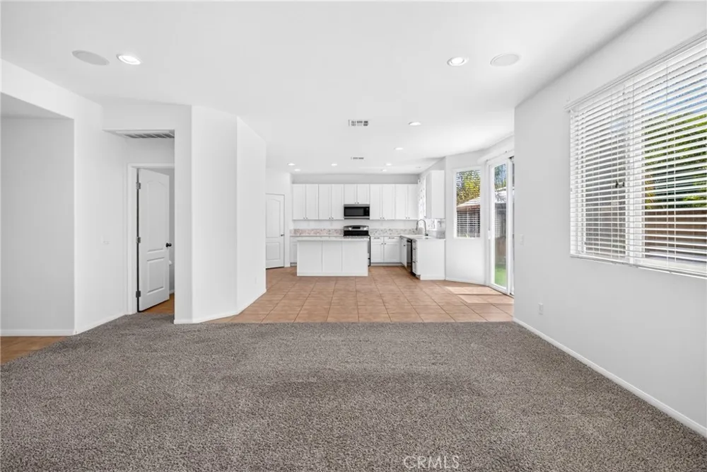 1205 Strand Perris, CA 92571