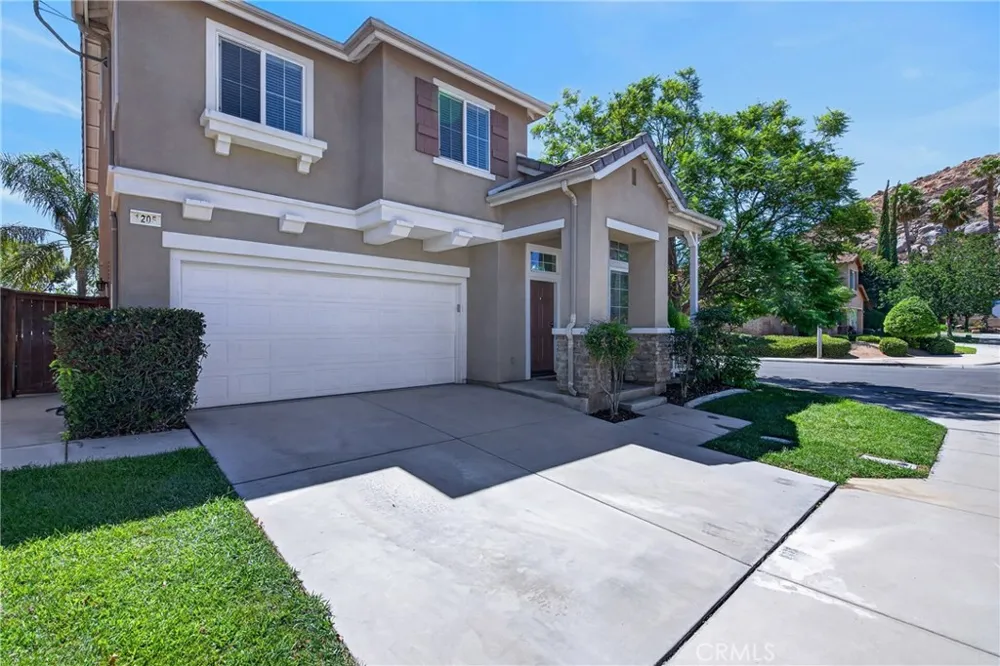 1205 Strand Perris, CA 92571