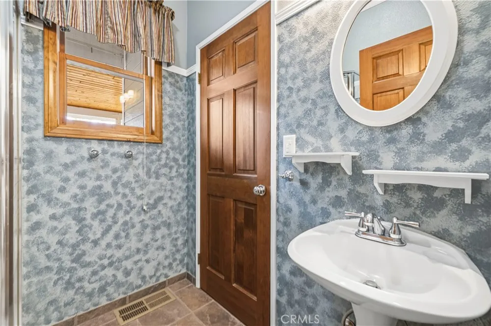 1014 Dusty Road Frazier Park, CA 93225