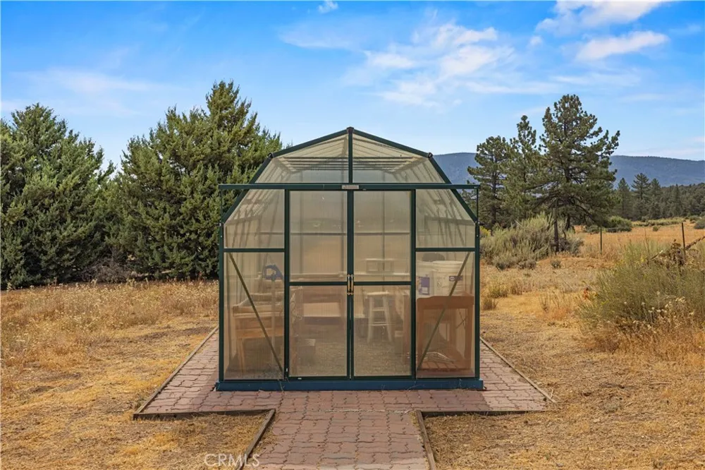 1014 Dusty Road Frazier Park, CA 93225
