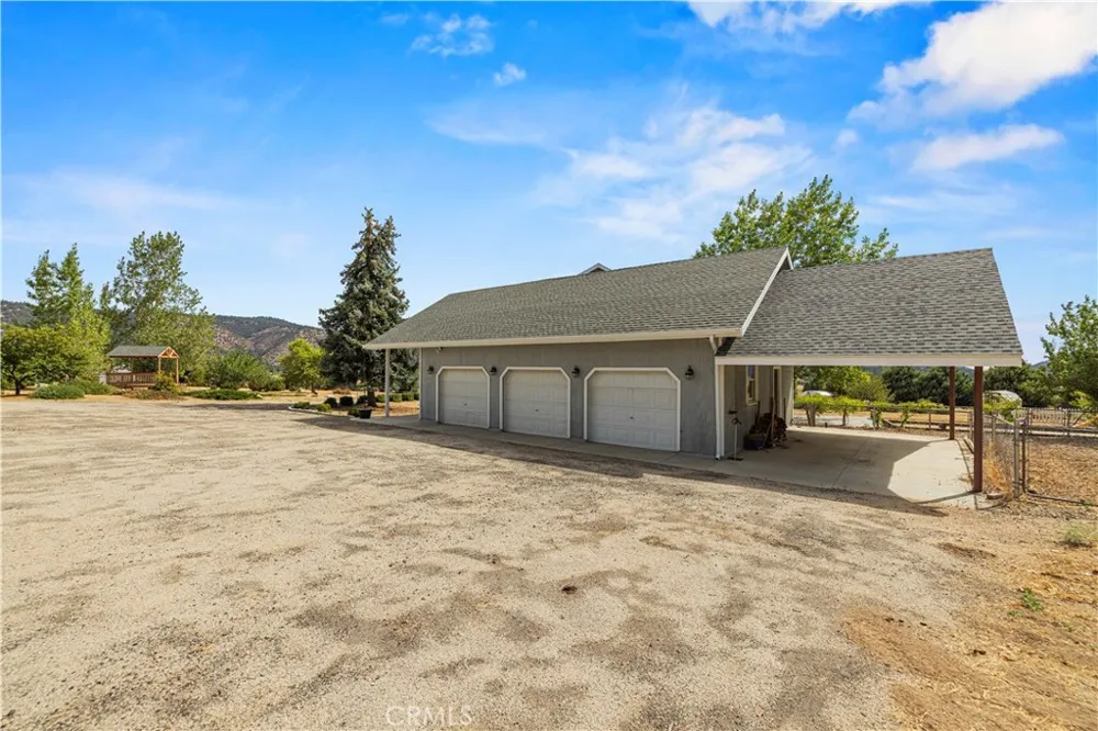 1014 Dusty Road Frazier Park, CA 93225
