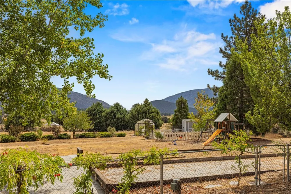 1014 Dusty Road Frazier Park, CA 93225