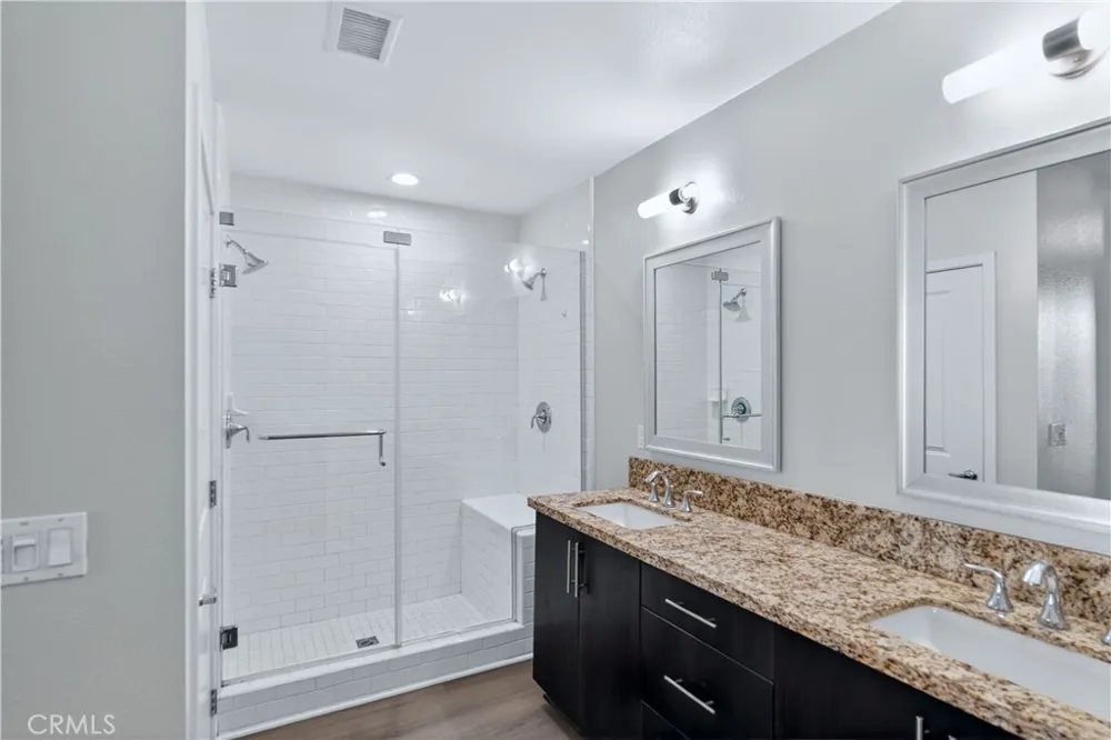 21 Gramercy #219 Irvine, CA 92612