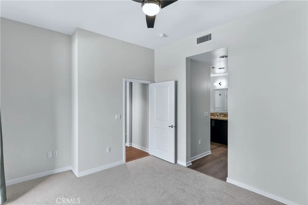 21 Gramercy #219 Irvine, CA 92612