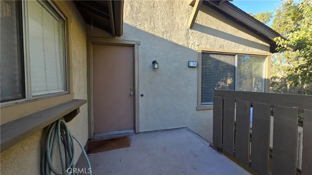 136 Clearbrook #16 Irvine, CA 92614