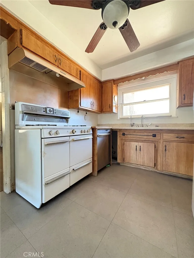 15410 Olive Branch Drive La Mirada, CA 90638