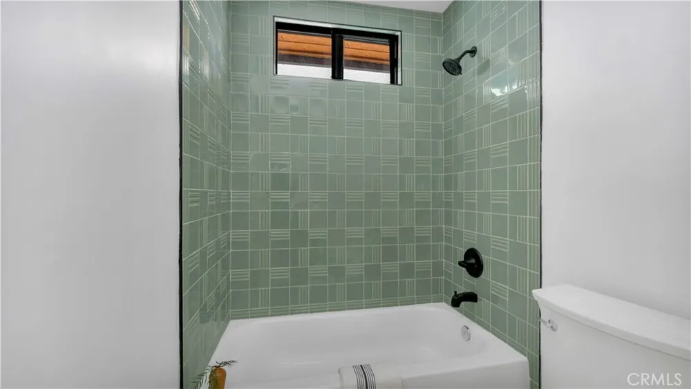 4112 Prospect Los Angeles, CA 90027