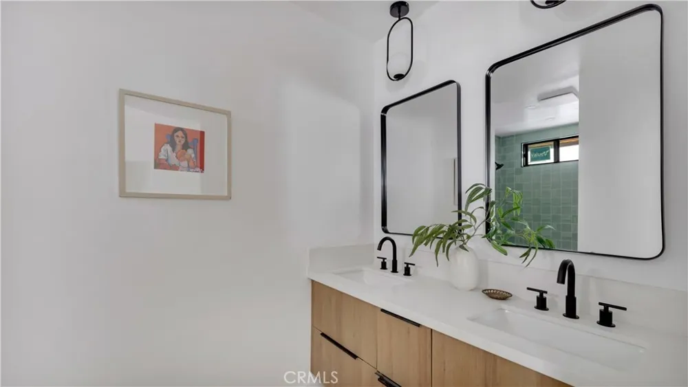 4112 Prospect Los Angeles, CA 90027